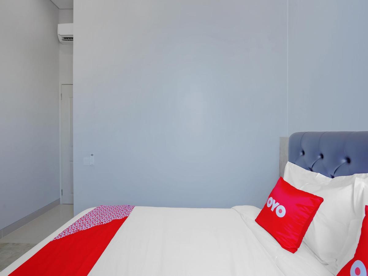 Super Oyo Capital O 90336 Olive Guest House Surabaya Exterior foto